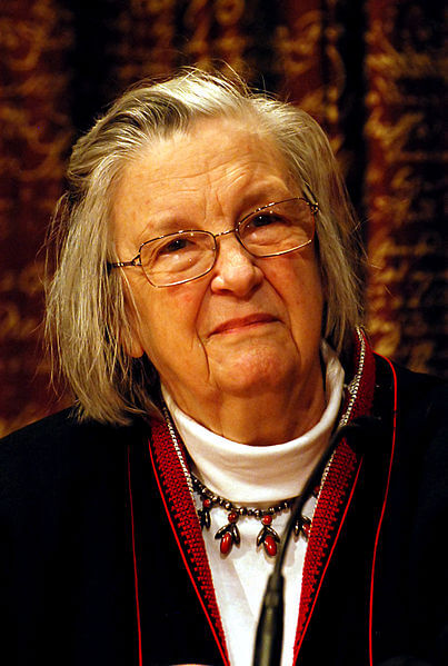 Elinor Ostrom - Nobel_Prize_2009
